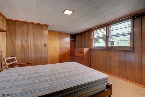690 8th St, Secaucus, NJ 07094 photo 4