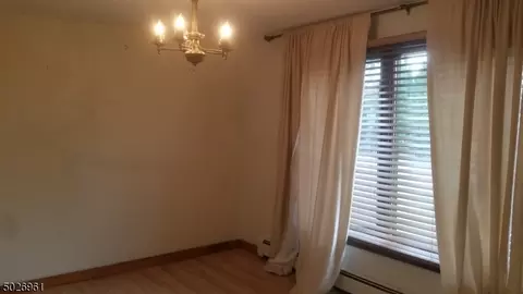 221 Ratzer Rd, Wayne, NJ 07470 photo 13