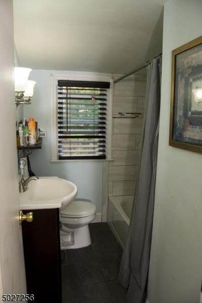 24 Hillside Ter, Wayne, NJ 07470 photo 17