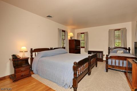 357 Lake St, Upper Saddle River, NJ 07458 photo 16