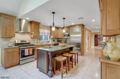 40 Oxbow Pl, Wayne, NJ 07470 photo 8