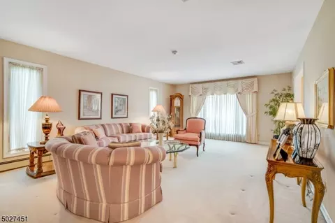 40 Oxbow Pl, Wayne, NJ 07470 photo 11