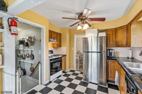 49 Baker Ave, Berkeley Heights, NJ 07922 photo 10