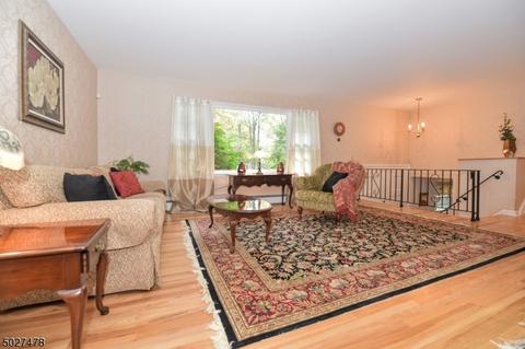 68 E Cedar Pl, Ramsey, NJ 07446 photo 5
