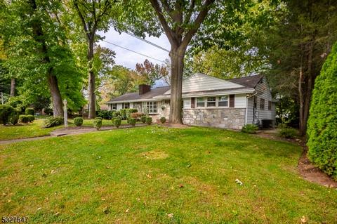 733 Summit Ave, Hackensack, NJ 07601 photo 2