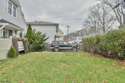 99 Strong St, Wallington, NJ 07057 photo 17
