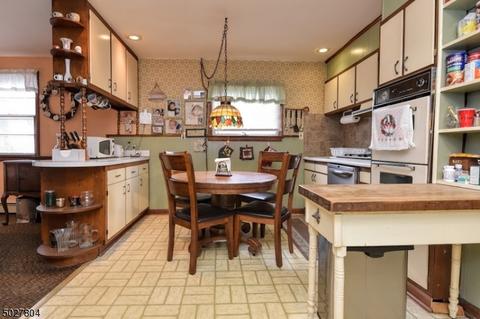 99 Strong St, Wallington, NJ 07057 photo 8