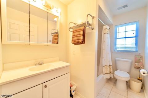 255 E 6th Ave, Roselle, NJ 07203 photo 18