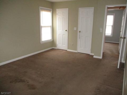 75 Briarwood Path, Clark, NJ 07066 photo 13