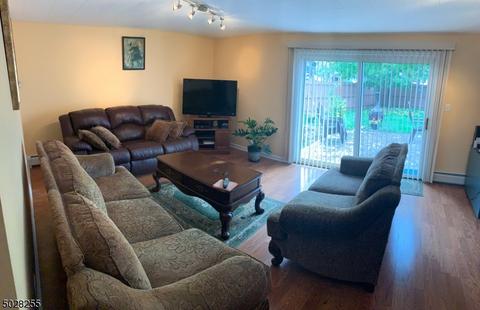 2492 Macarthur Dr, Union, NJ 07083 photo 17