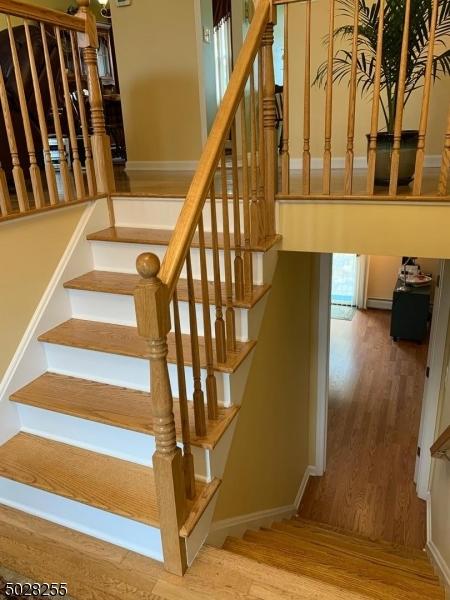 2492 Macarthur Dr, Union, NJ 07083 photo 2