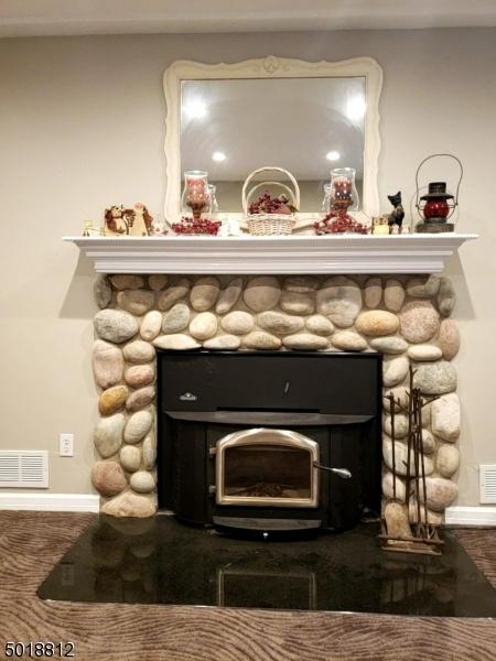 100 Chestnut Dr, Wayne, NJ 07470 photo 9