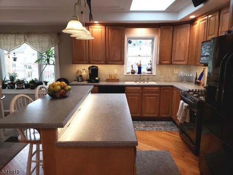 100 Chestnut Dr, Wayne, NJ 07470 photo 7