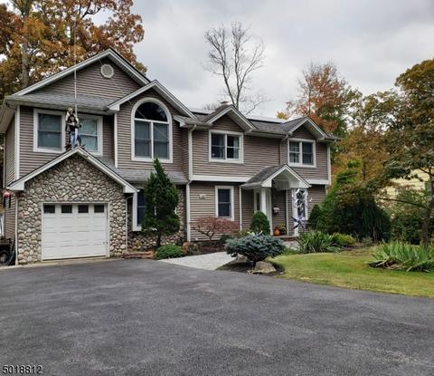 100 Chestnut Dr, Wayne, NJ 07470 photo 1
