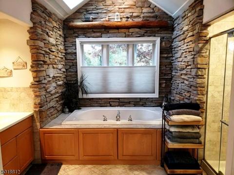 100 Chestnut Dr, Wayne, NJ 07470 photo 15