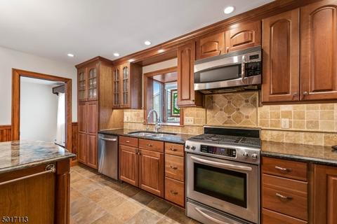 2 Ridge St, Hackettstown, NJ 07840 photo 6