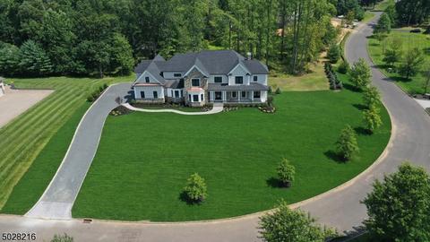 27 Raspberry Trl, Warren, NJ 07059 photo 1