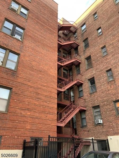 100 Prospect Ave #4O, Hackensack, NJ 07601 photo 4