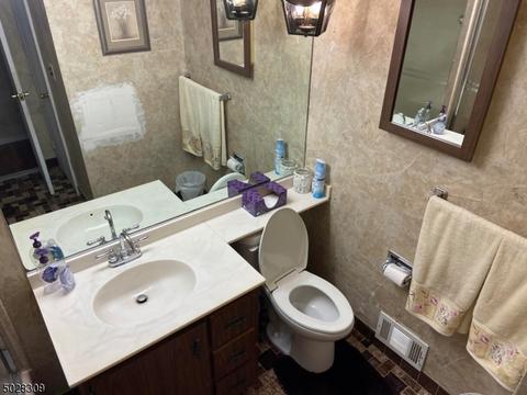 12 Judith Pl, Wayne, NJ 07470 photo 9