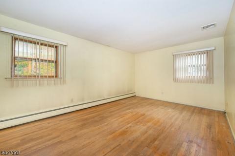 22 Corvair Pl, Wayne, NJ 07470 photo 11