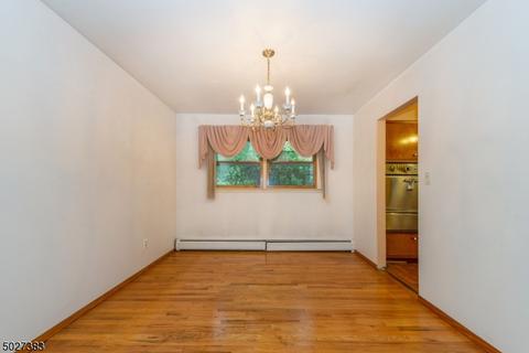 22 Corvair Pl, Wayne, NJ 07470 photo 4