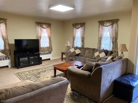 12 Chapel Pl, Wayne, NJ 07470 photo 2