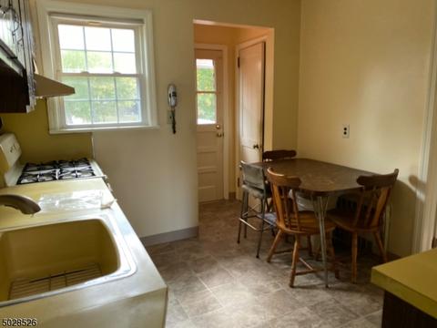 12 Chapel Pl, Wayne, NJ 07470 photo 4