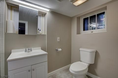 104 Coles Ave, Hackensack, NJ 07601 photo 21
