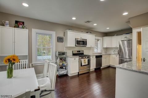 104 Coles Ave, Hackensack, NJ 07601 photo 9