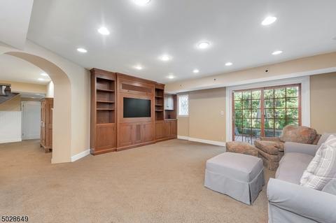 2 Crest Acre Ct, Summit, NJ 07901 photo 21