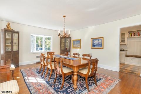 2 Crest Acre Ct, Summit, NJ 07901 photo 5
