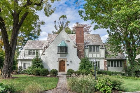 2 Crest Acre Ct, Summit, NJ 07901 photo 1