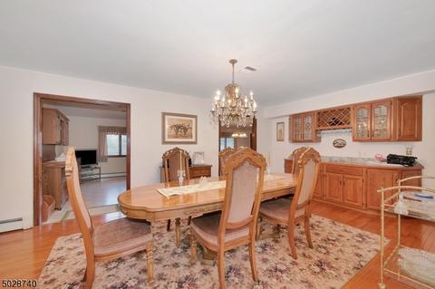1260 Ratzer Rd, Wayne, NJ 07470 photo 4