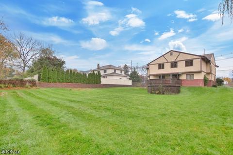 1260 Ratzer Rd, Wayne, NJ 07470 photo 17