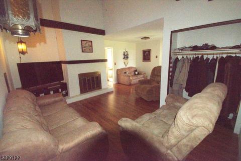 201 College View Dr, Hackettstown, NJ 07840 photo 5