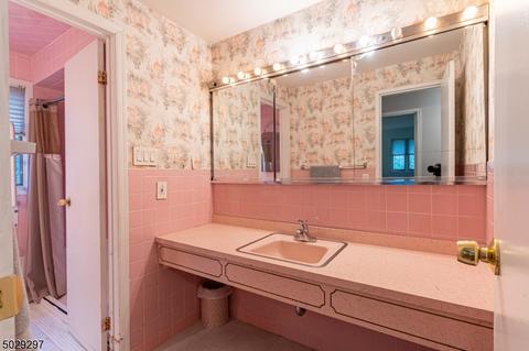 63 Harrison Rd, Wayne, NJ 07470 photo 17