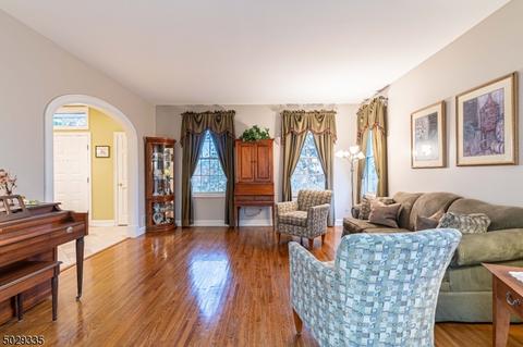 24 Barbara Dr, Randolph, NJ 07869 photo 5