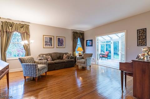 24 Barbara Dr, Randolph, NJ 07869 photo 4