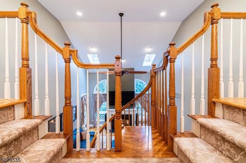 24 Barbara Dr, Randolph, NJ 07869 photo 3