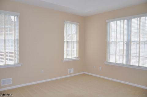 24 Samson Dr, Flemington, NJ 08822 photo 4