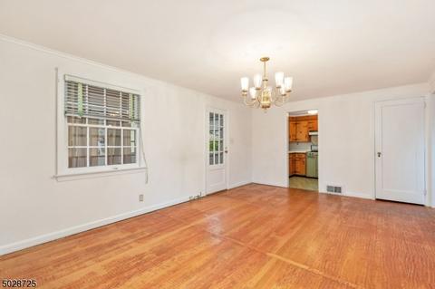 1 Shadow Ln, Berkeley Heights, NJ 07922 photo 4