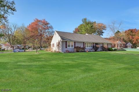 409 Forest Ave, Paramus, NJ 07652 photo 17
