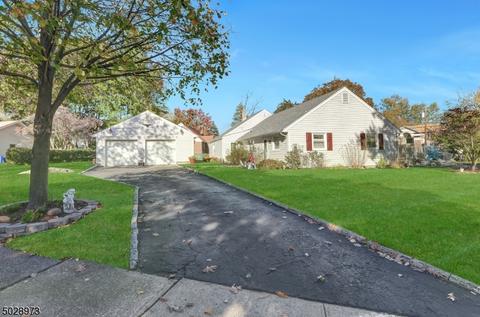 409 Forest Ave, Paramus, NJ 07652 photo 16