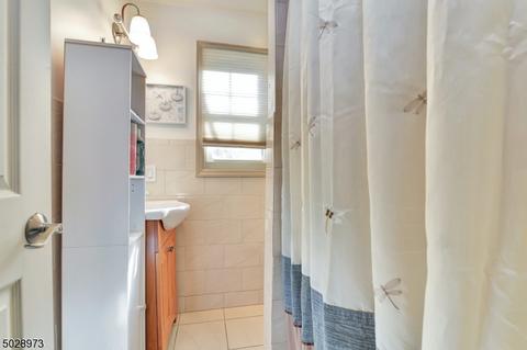 409 Forest Ave, Paramus, NJ 07652 photo 13