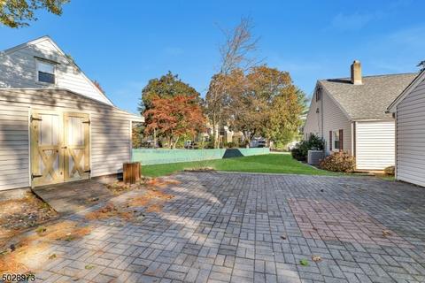 409 Forest Ave, Paramus, NJ 07652 photo 19