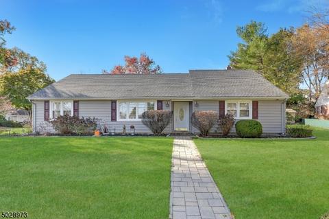 409 Forest Ave, Paramus, NJ 07652 photo 1
