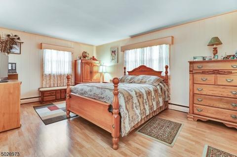 409 Forest Ave, Paramus, NJ 07652 photo 10