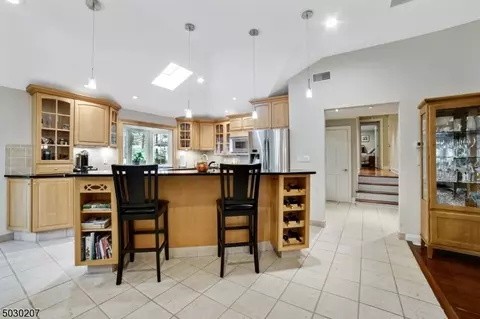 63 Pine Grove Rd, Berkeley Heights, NJ 07922 photo 3