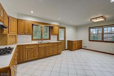 31 Nancy Pl, Berkeley Heights, NJ 07922 photo 16