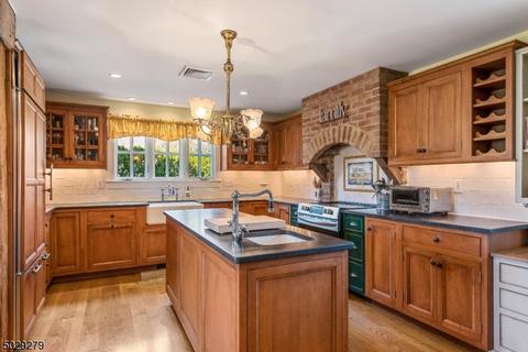 42 E Main St, Mendham, NJ 07945 photo 10